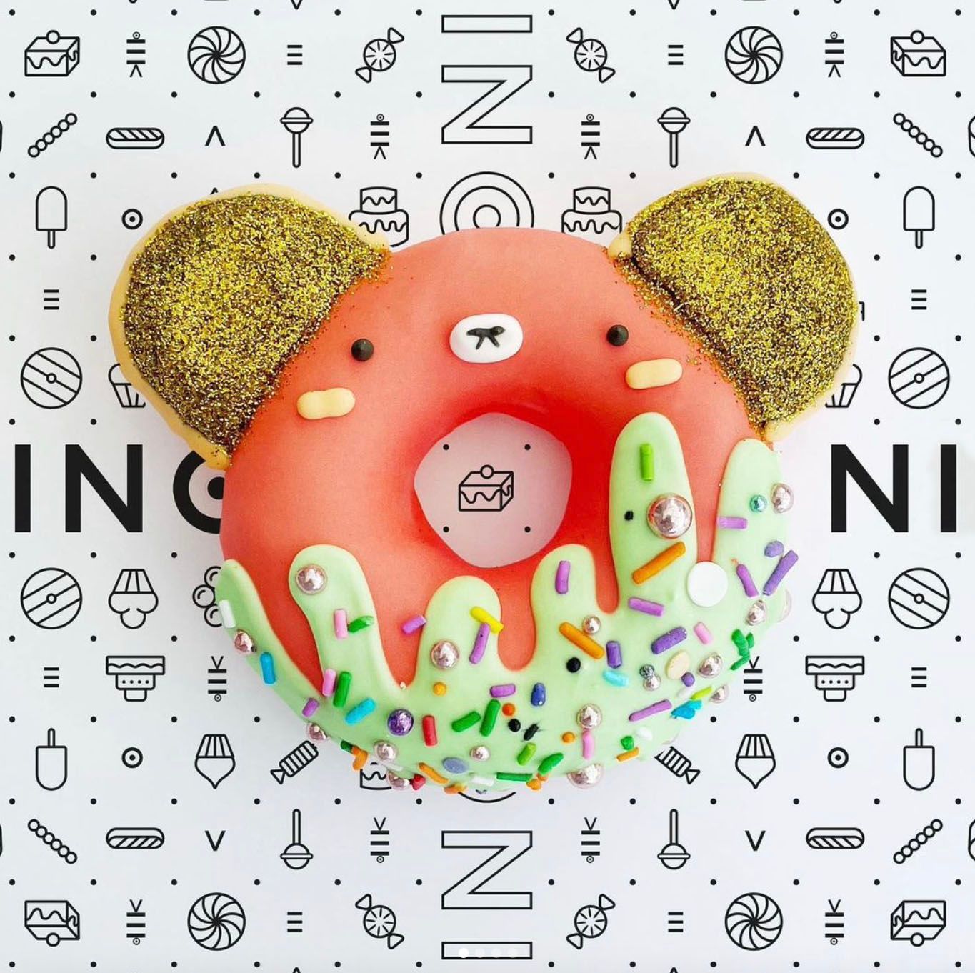 Iconicake: Bright Flavorful Desserts that Donut Play Around